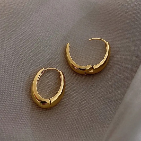 14K Gold filled hoop earrings - Picture 3 of 5